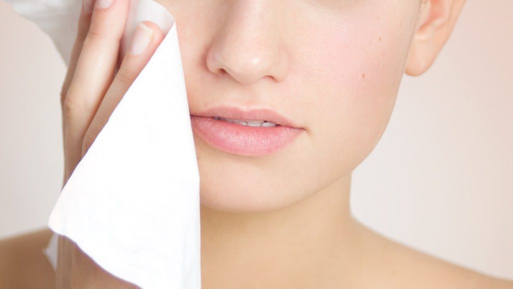 Φροντίδα και Ενυδάτωση των Φρυδιών: Το Απόλυτο Οδηγό